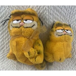 Lot of 2 Vintage Dakin 1981 Garfield The Cat‎ Seated Plush Orange Striped Cats